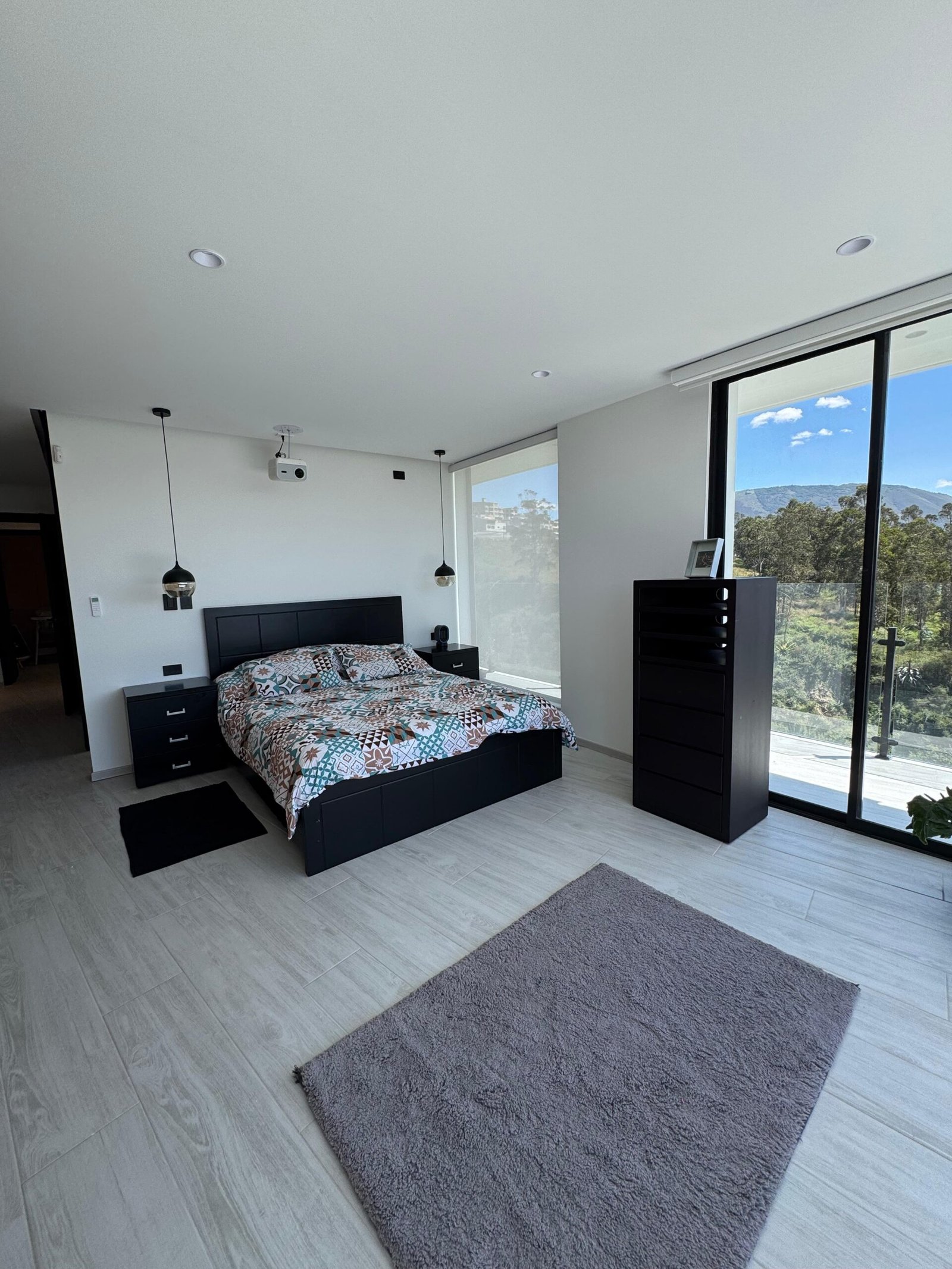gallery grid image