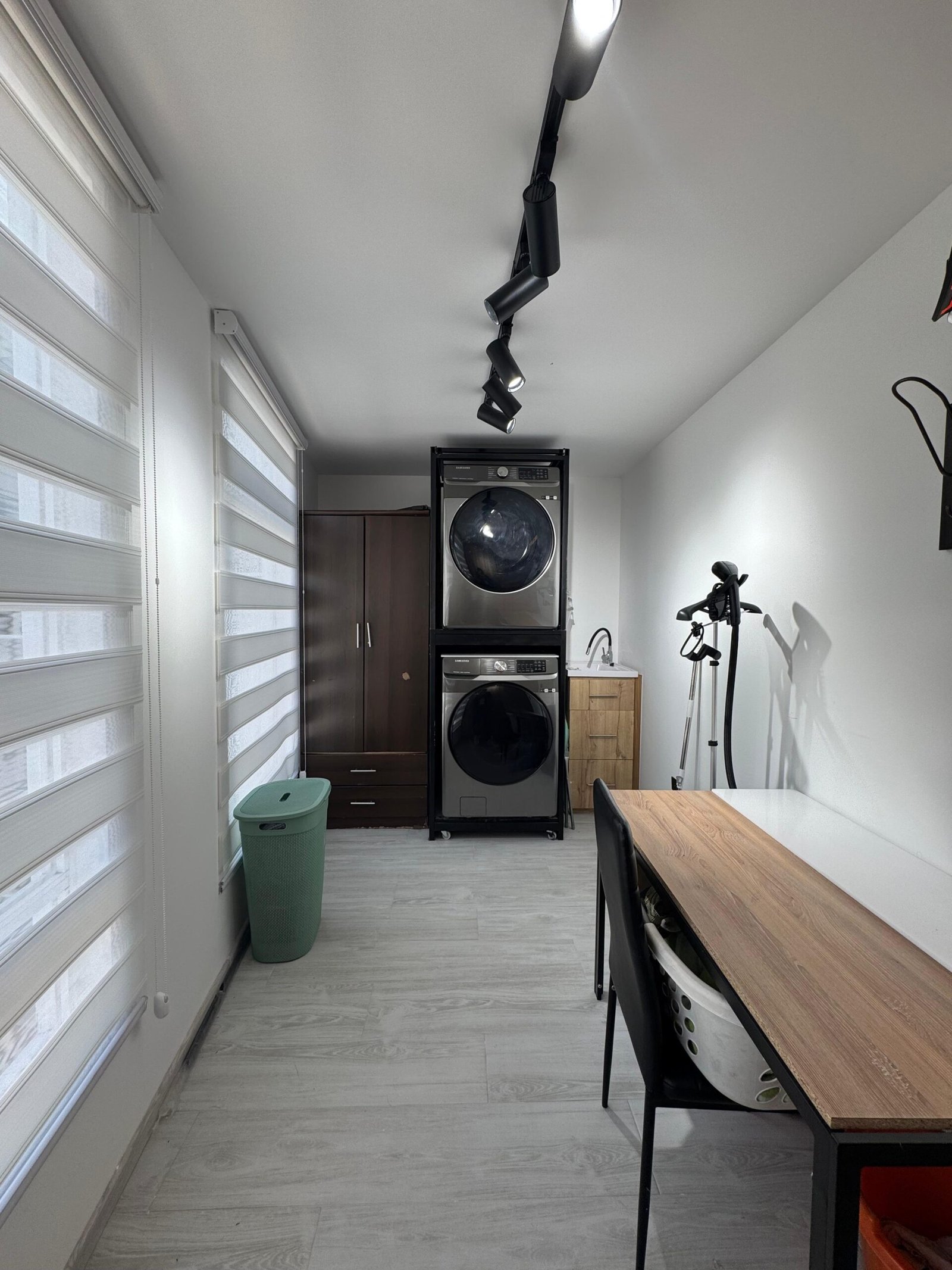gallery grid image